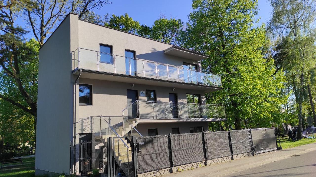 Domek W Parku Hel Eksteriør billede